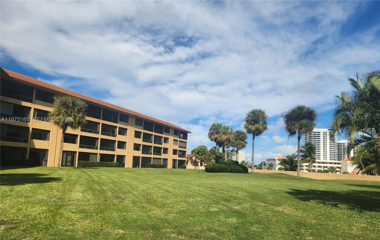 1036 Us Highway 1 , Unit 216, North Palm Beach, FL 33408 Photo