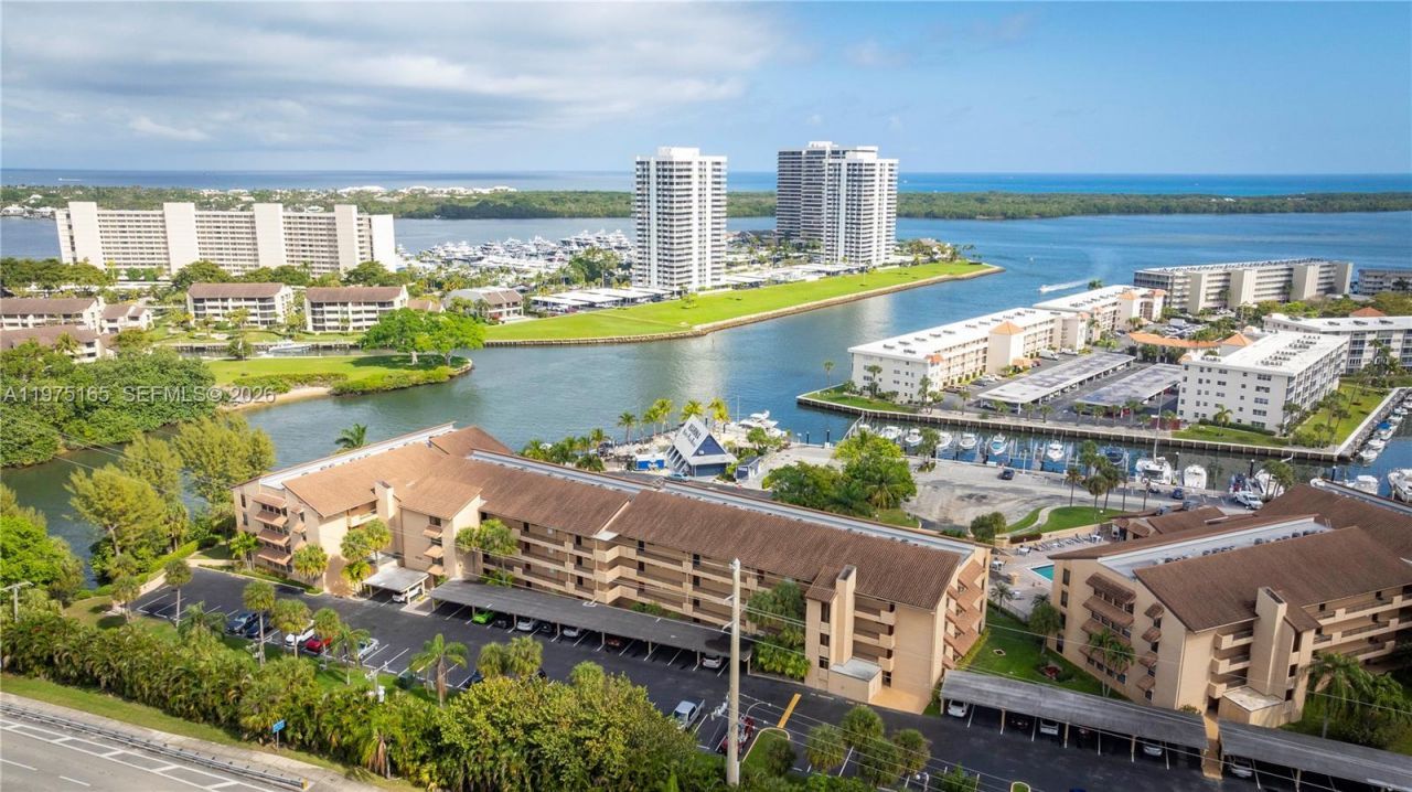 1036 Us Highway 1 , Unit 216, North Palm Beach, FL 33408 Photo