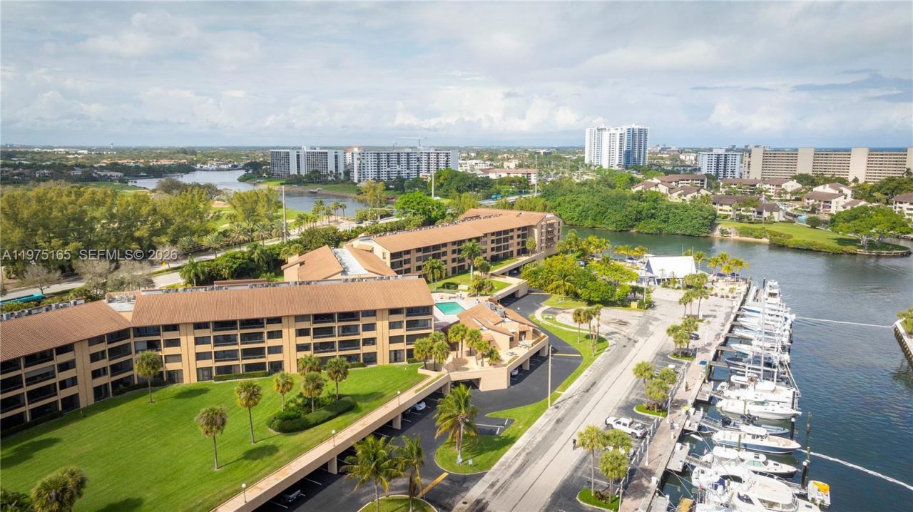 1036 Us Highway 1 , Unit 216, North Palm Beach, FL 33408 Photo