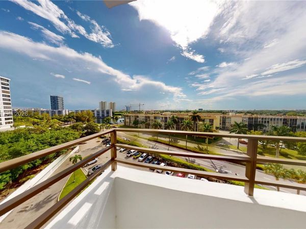 600 Three Islands Blvd , Unit 607, Hallandale Beach, FL 33009