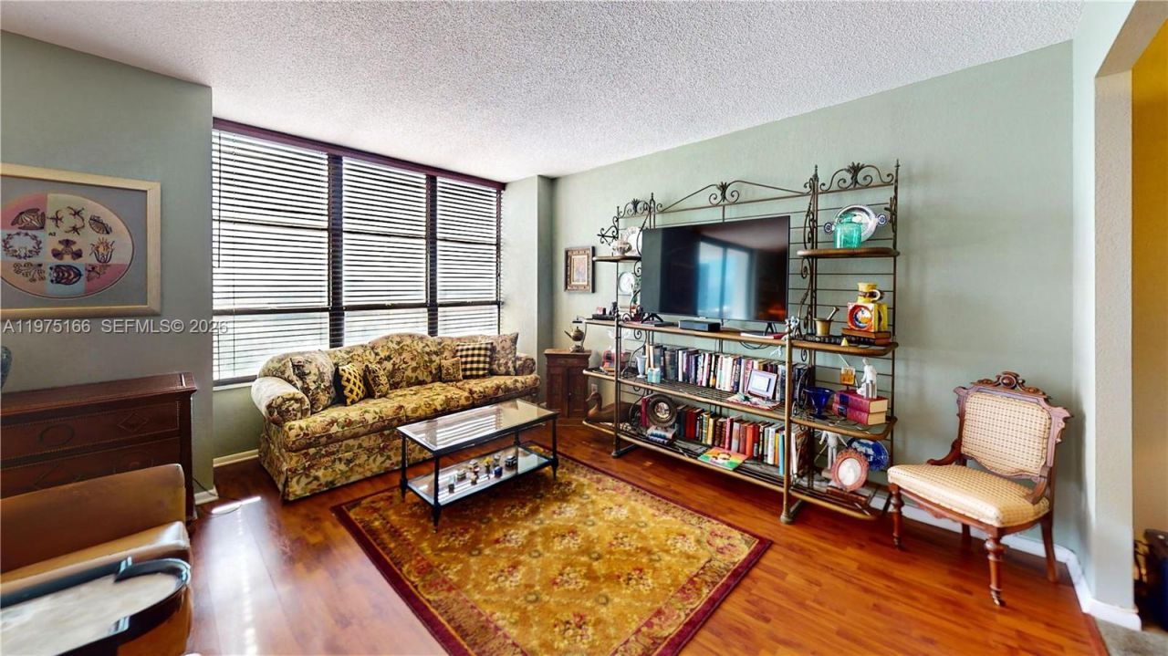 600 Three Islands Blvd , Unit 607, Hallandale Beach, FL 33009 Photo