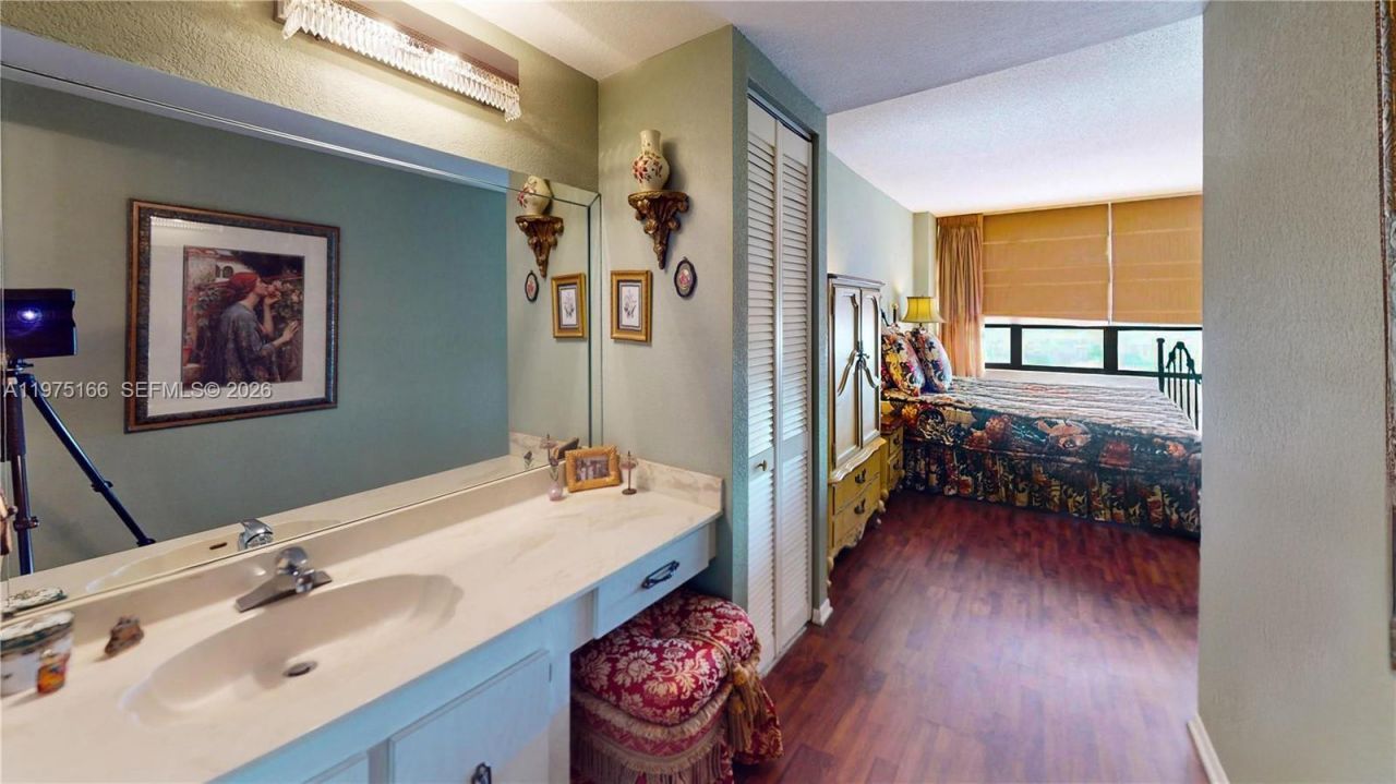 600 Three Islands Blvd , Unit 607, Hallandale Beach, FL 33009 Photo