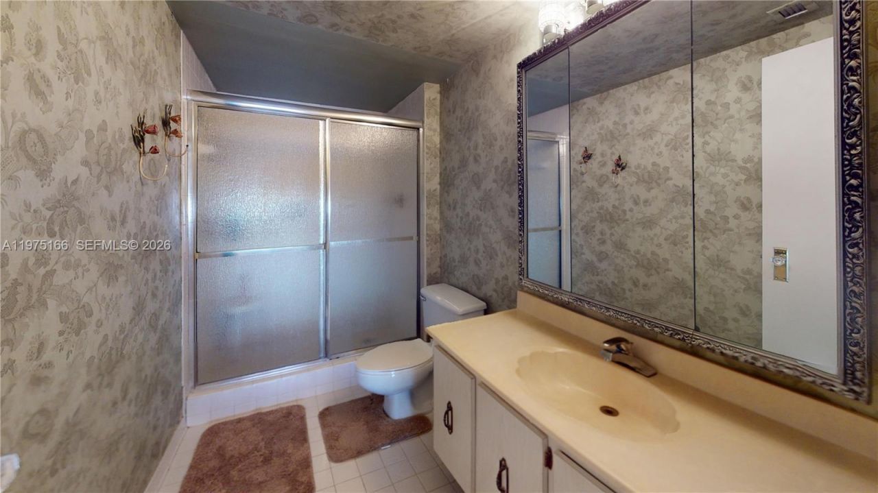 600 Three Islands Blvd , Unit 607, Hallandale Beach, FL 33009 Photo