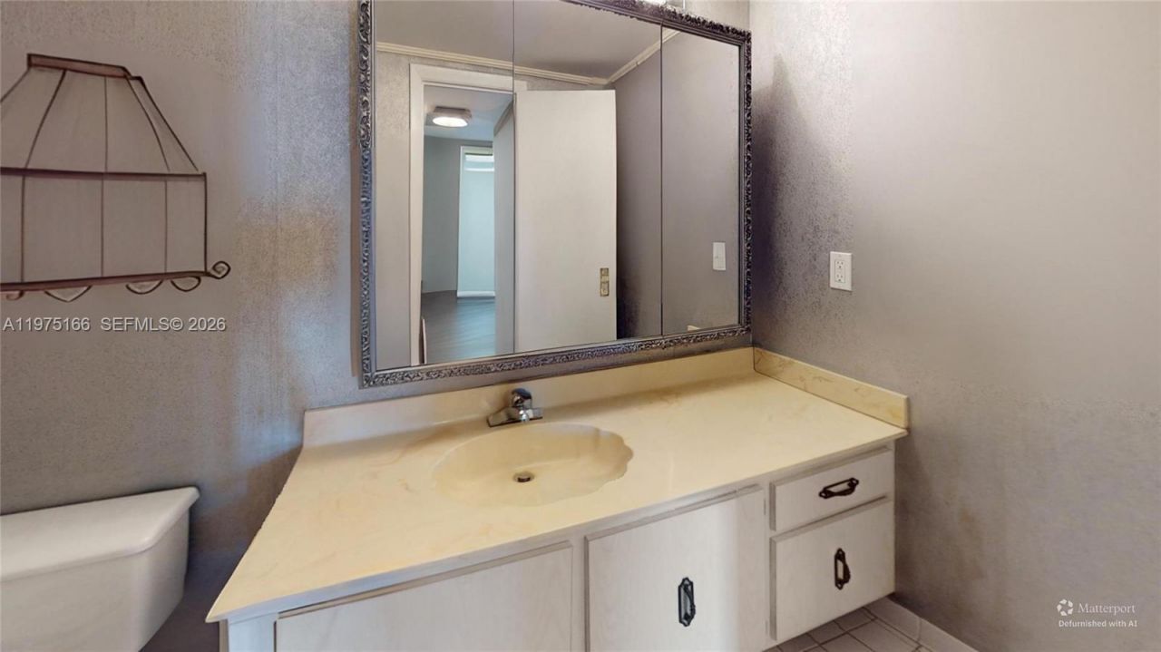 600 Three Islands Blvd , Unit 607, Hallandale Beach, FL 33009 Photo