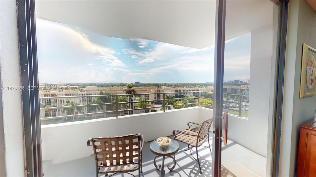 600 Three Islands Blvd , Unit 607, Hallandale Beach, FL 33009 Photo