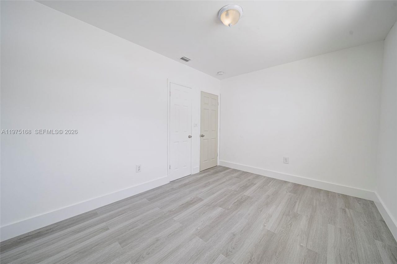 6733 NW 2nd Ct, Miami, FL 33150 Photo