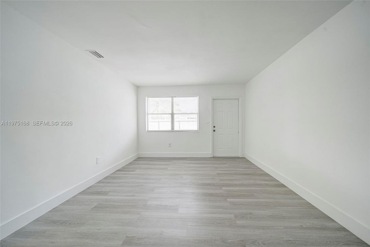 6733 NW 2nd Ct , Miami, FL 33150 Photo