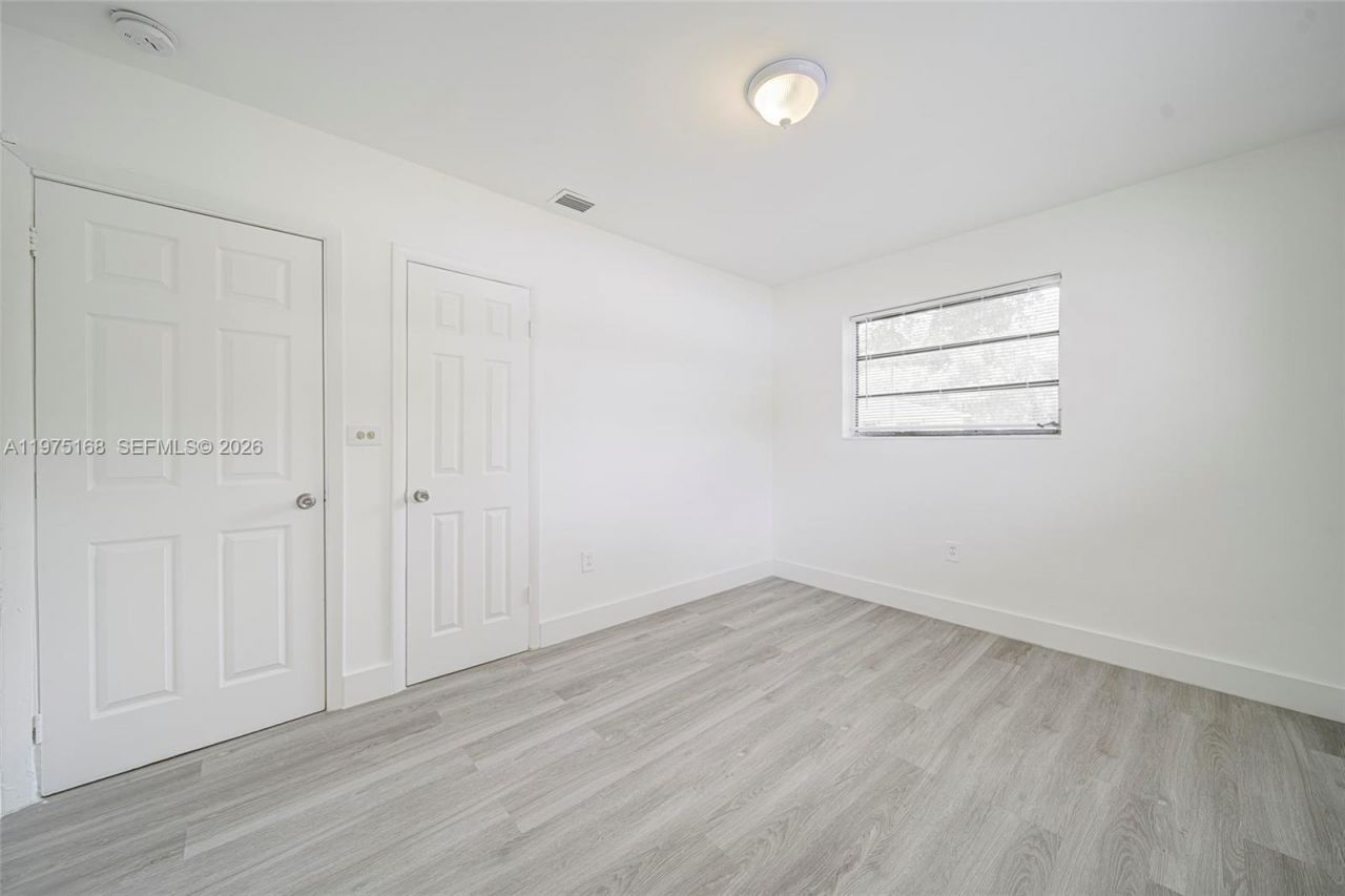 6733 NW 2nd Ct , Miami, FL 33150 Photo