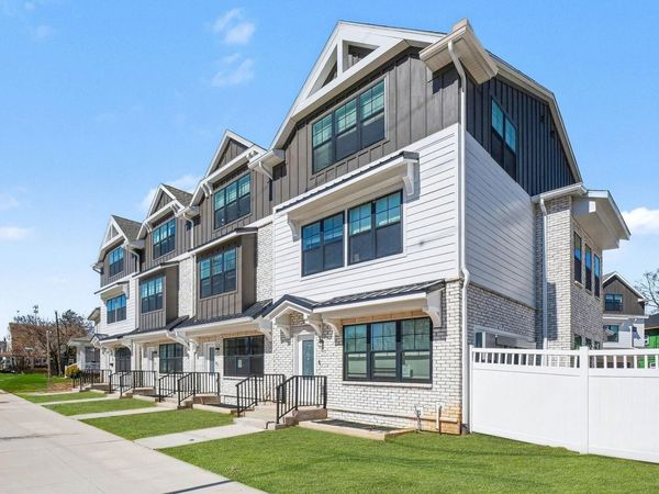 711 N Saint Peter Avenue, South Bend, IN 46617