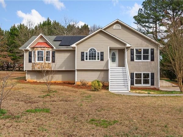 25 S Oaks Drive SE, Cartersville, GA 30121