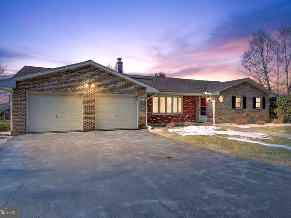 111 PARK STREET, LEBANON, PA 17042