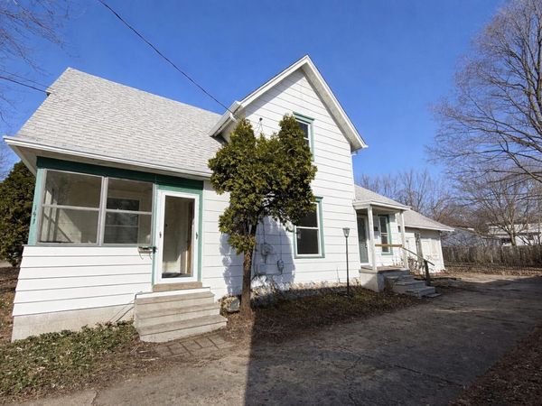 141 Bates Street, Jackson, MI 49202