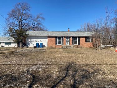 8126 Corunna Road , Clayton Twp, MI 48532