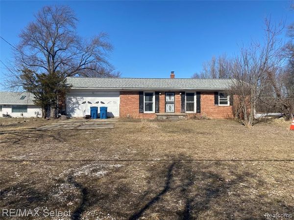 8126 Corunna Road, Clayton Twp, MI 48532