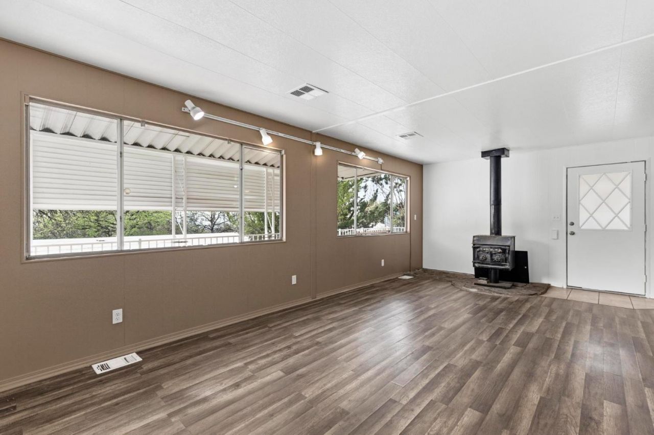 9 Hanging Tree Ct, Oroville, CA 95966 Photo