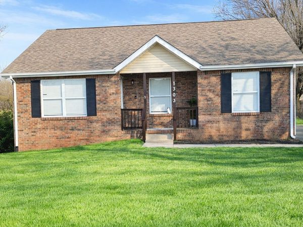 1303 Chucker Dr , Clarksville, TN 37042