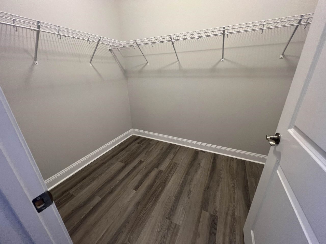 711 Hobonny Loop  Photo 13