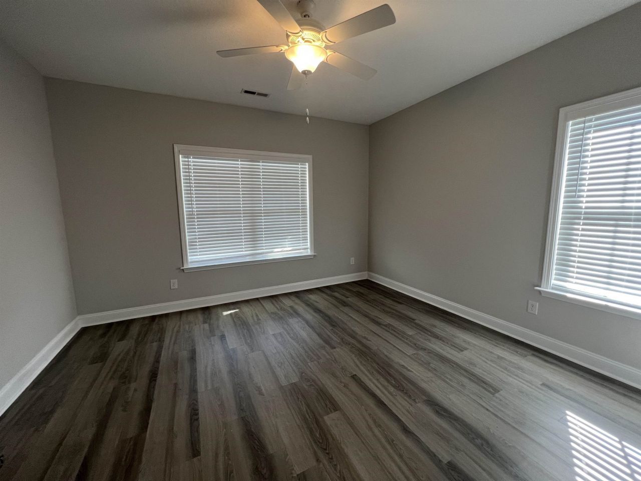 711 Hobonny Loop  Photo 15