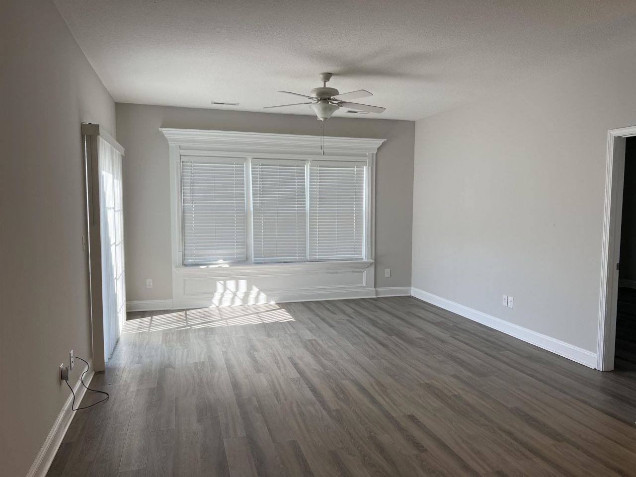 711 Hobonny Loop  Photo 5