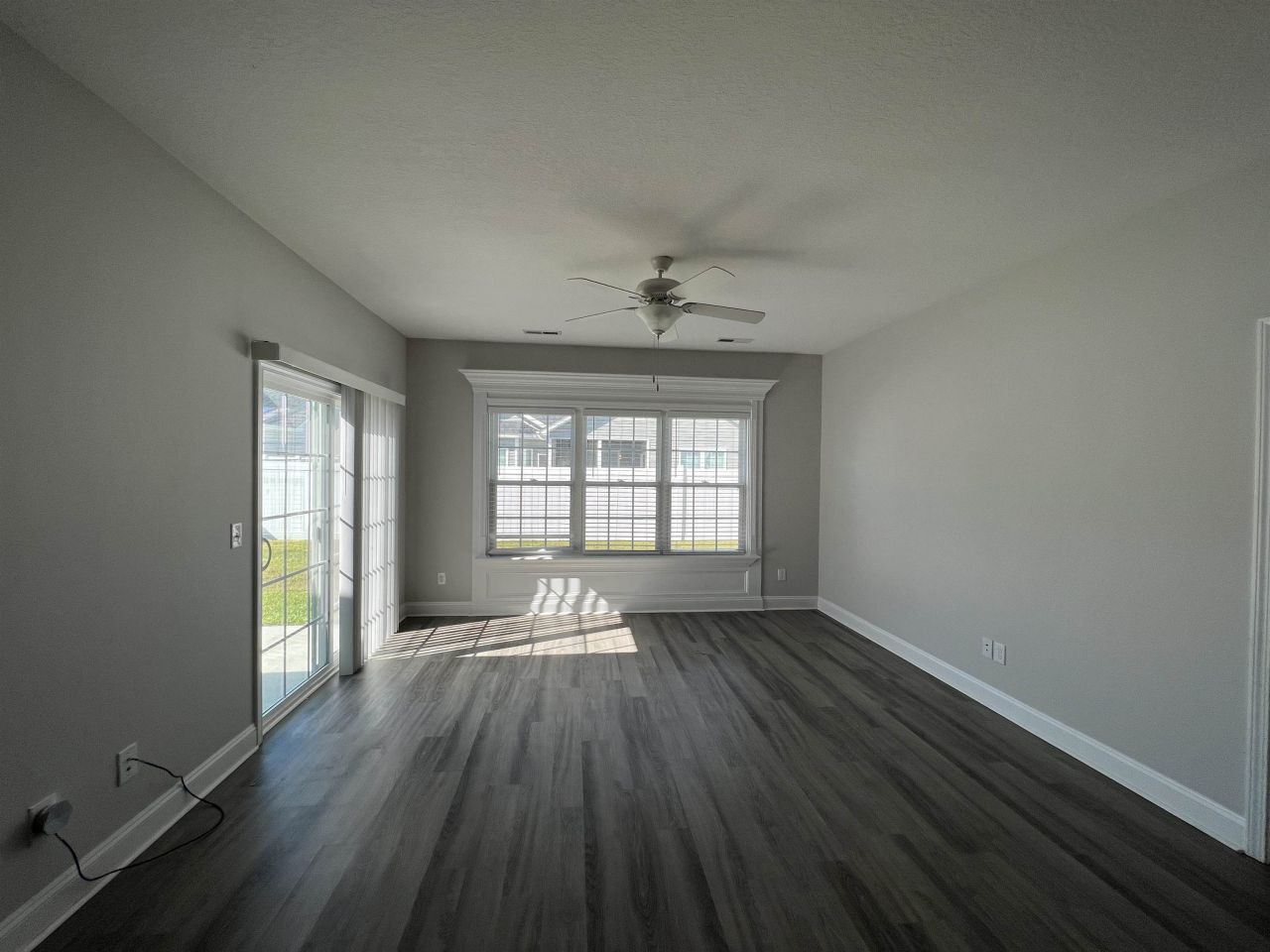 711 Hobonny Loop  Photo 7