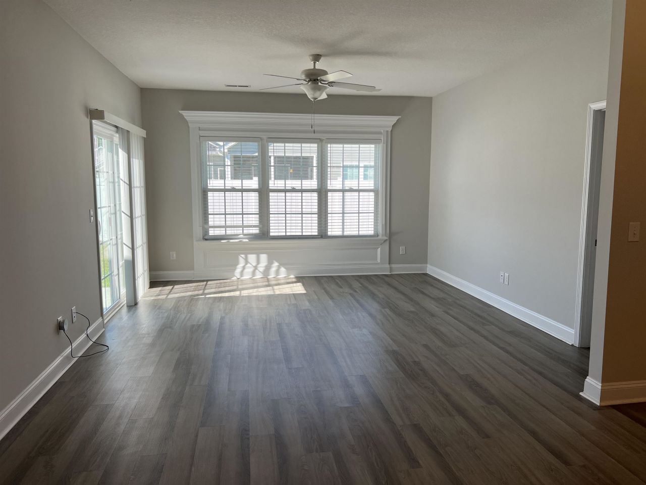 711 Hobonny Loop  Photo 8