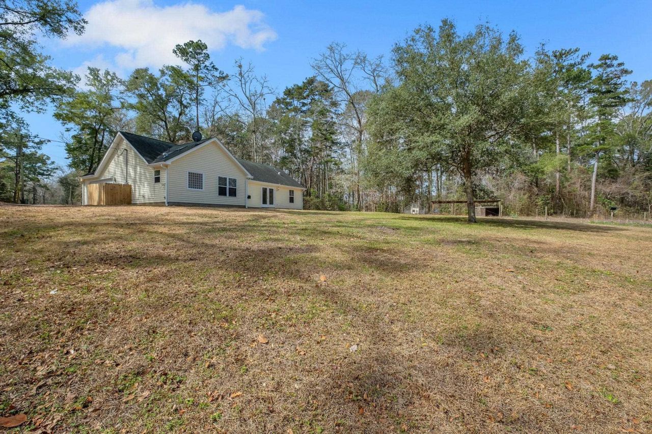 697 Millwood Drive , Havana, FL 00000 Photo