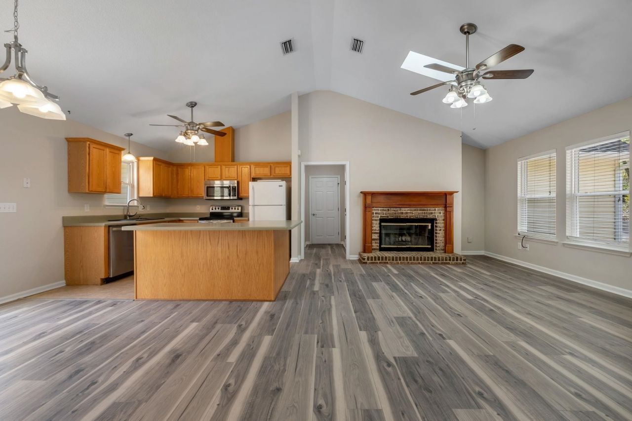 697 Millwood Drive , Havana, FL 00000 Photo