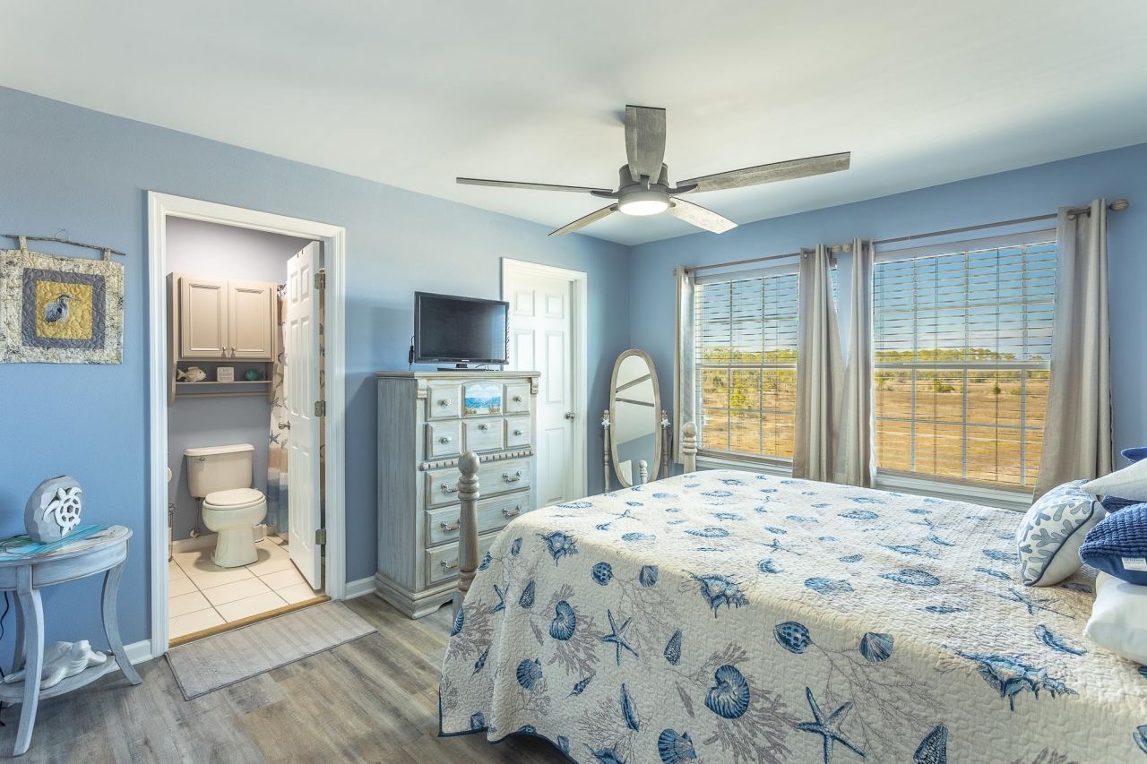 695 A4 Mashes Sands Road, Unit A4, Panacea, FL 32346 Photo