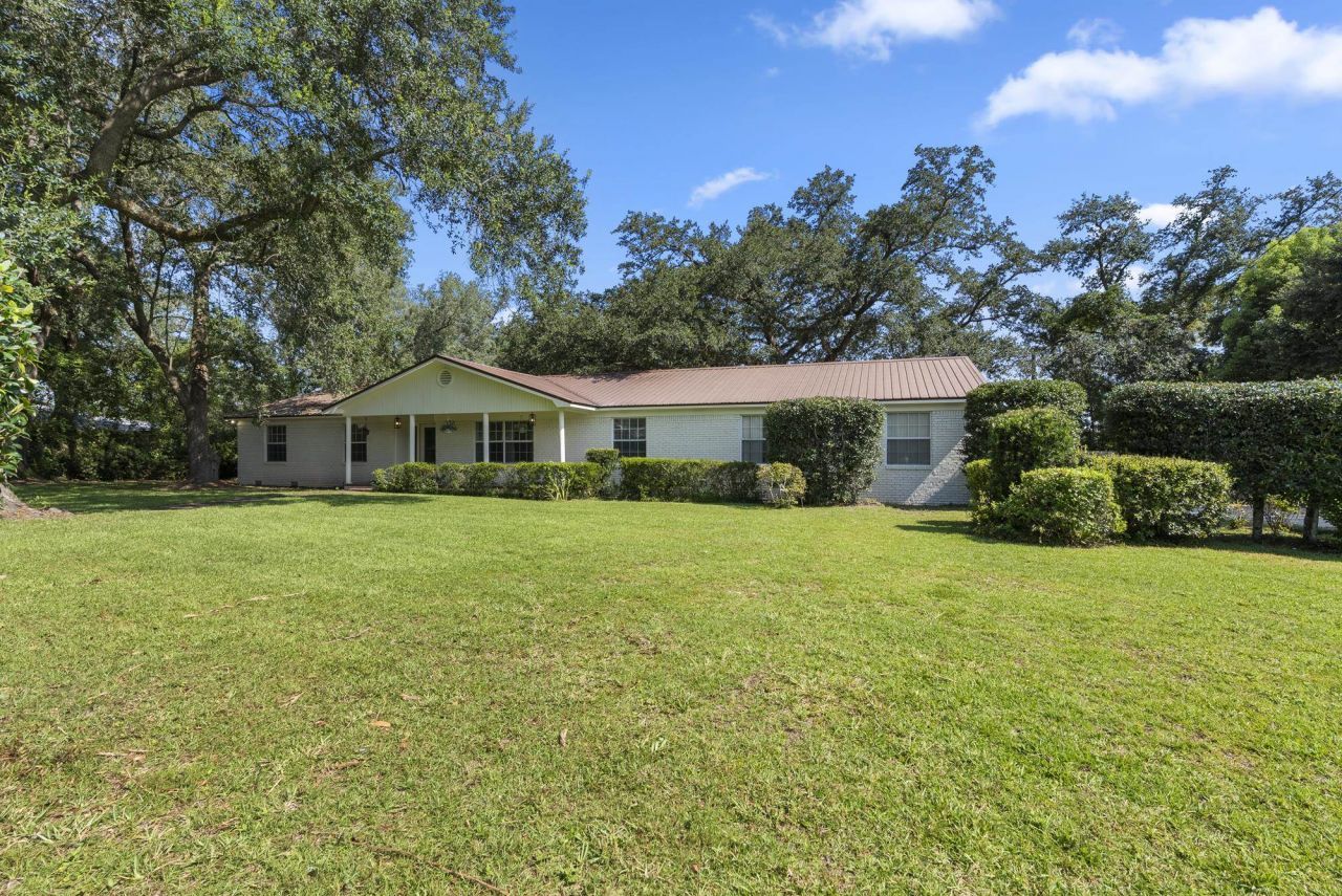 480 Lake View Drive, Wewahitchka, FL 32465 Photo
