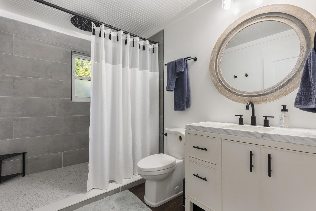 480 Lake View Drive, Wewahitchka, FL 32465 Photo