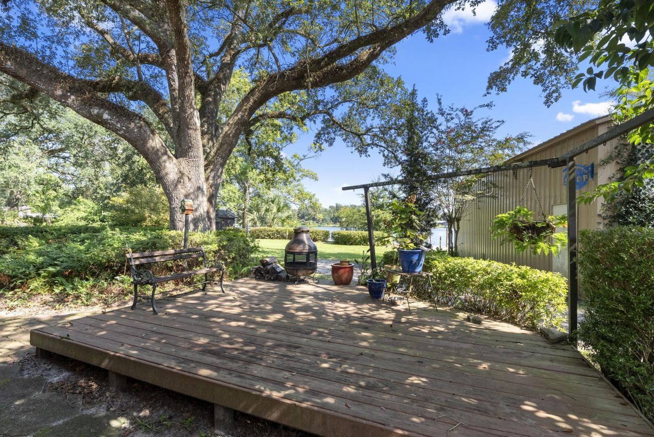 480 Lake View Drive, Wewahitchka, FL 32465 Photo