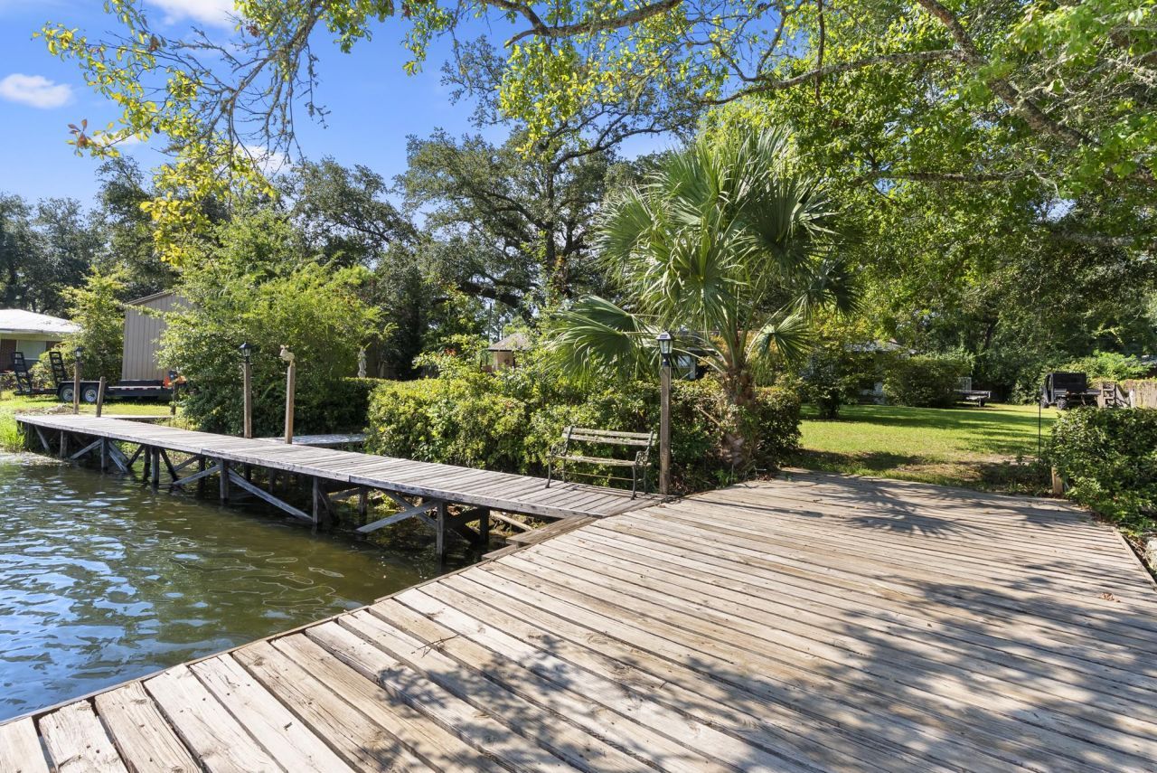 480 Lake View Drive, Wewahitchka, FL 32465 Photo