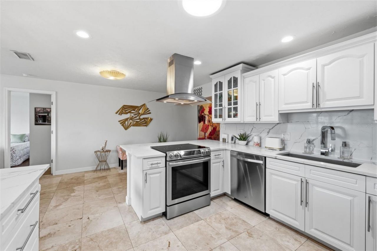 3998 22nd Avenue N, Saint Petersburg, FL 33713 Photo