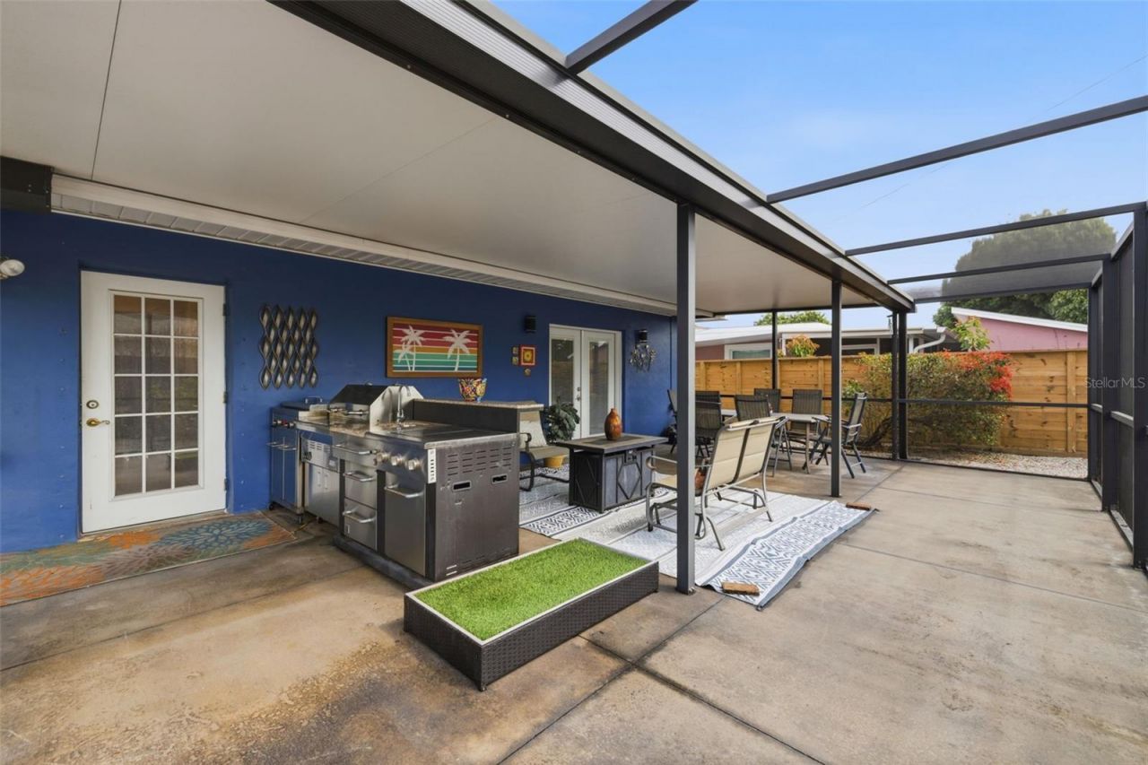 3998 22nd Avenue N, Saint Petersburg, FL 33713 Photo