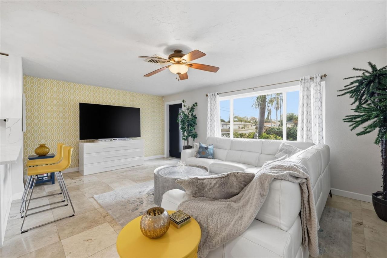 3998 22nd Avenue N, Saint Petersburg, FL 33713 Photo