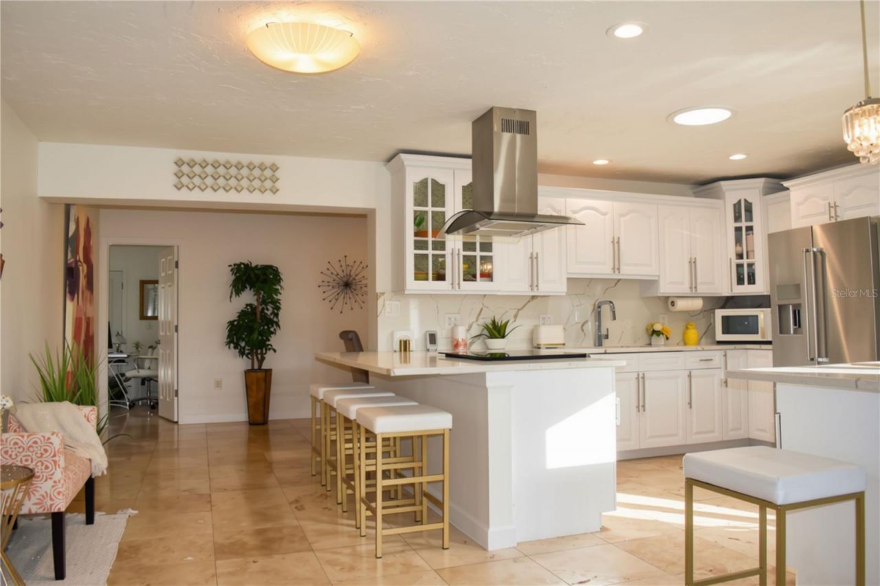3998 22nd Avenue N, Saint Petersburg, FL 33713 Photo