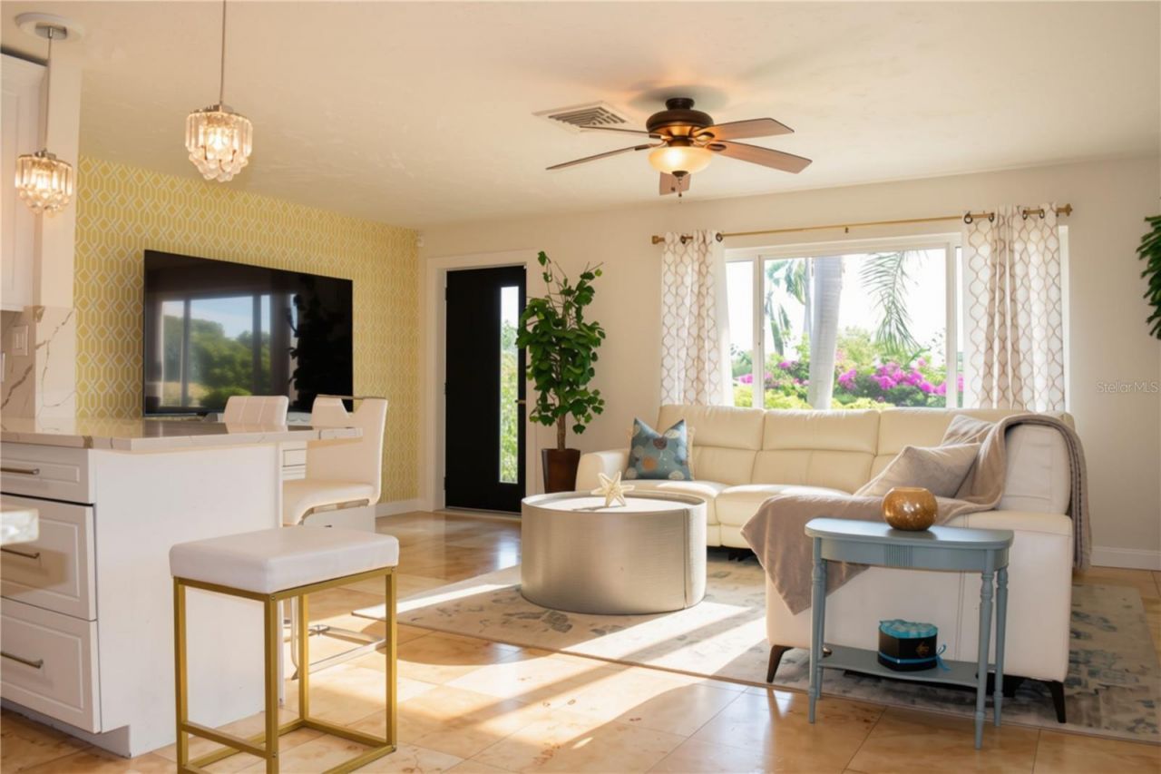 3998 22nd Avenue N, Saint Petersburg, FL 33713 Photo