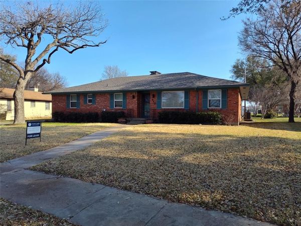 910 Worcester Lane, Garland, TX 75040