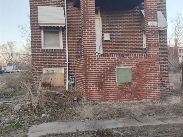 3901 Sherman Place , St Louis, MO 63107