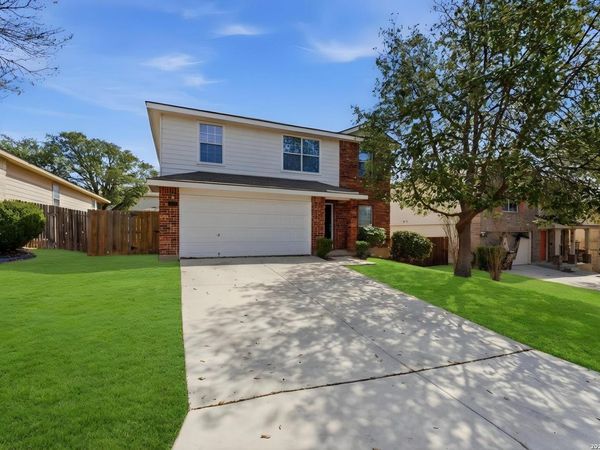 1754 Barking Wolf, San Antonio, TX 78245