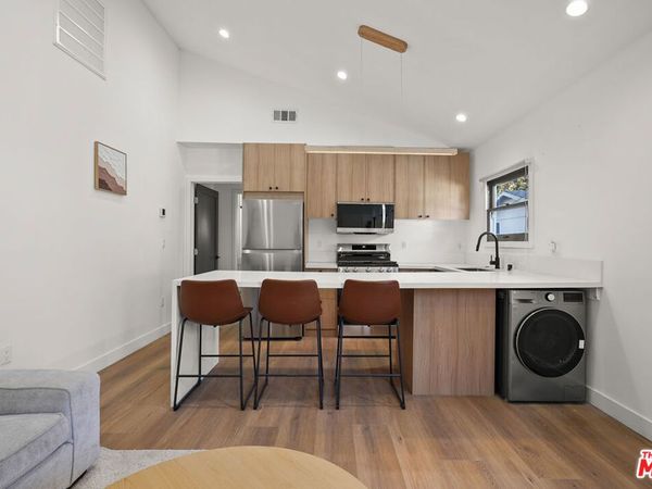 1333 N June Street, Los Angeles, CA 90028