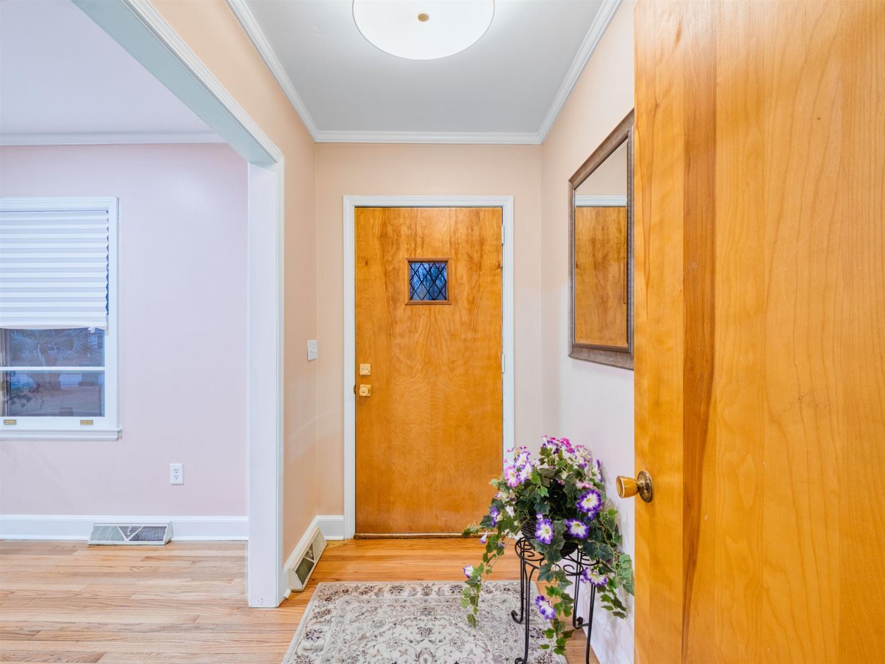 200 Oliver St.  Photo 17