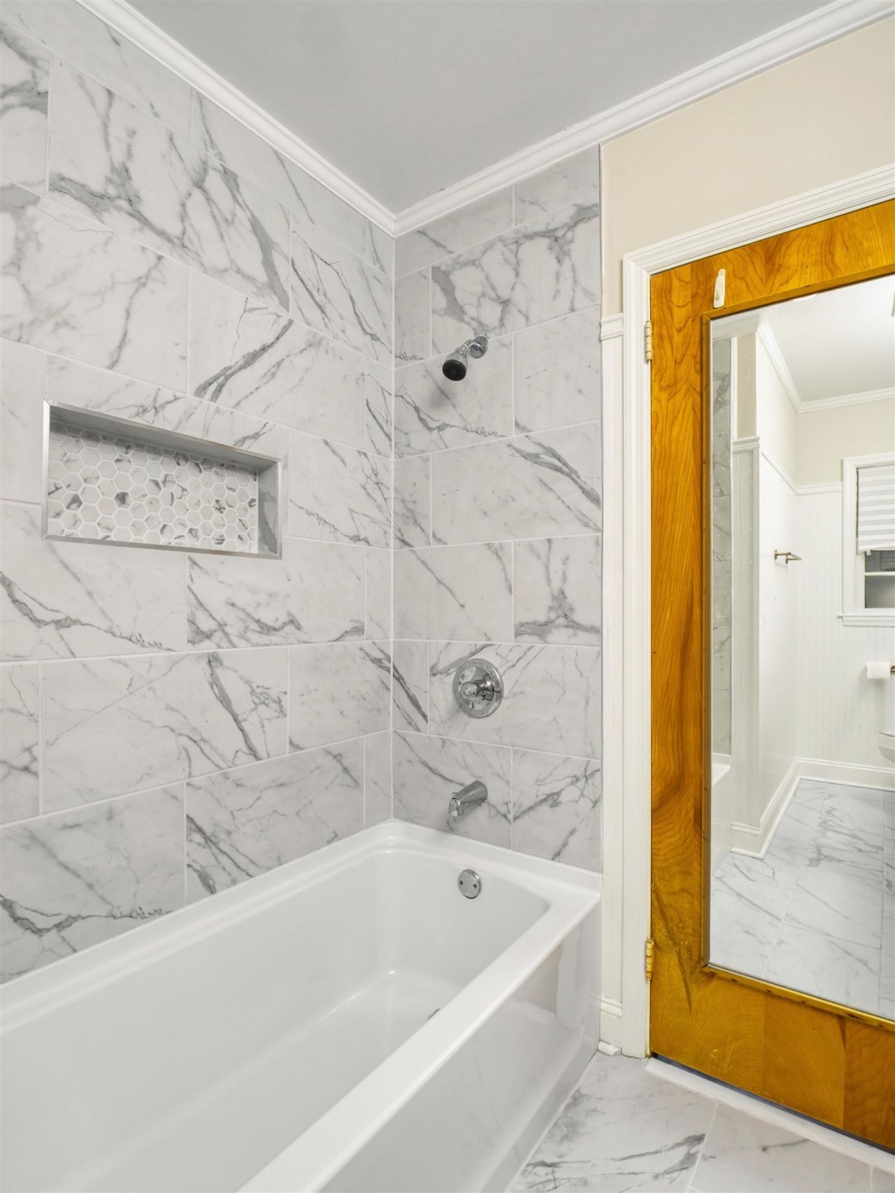 200 Oliver St.  Photo 20