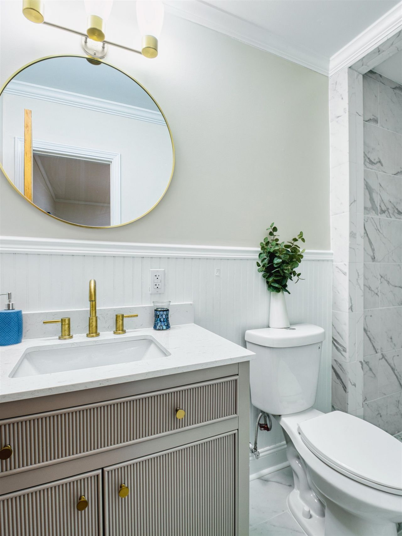 200 Oliver St.  Photo 23