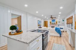 200 Oliver St.  photo 4