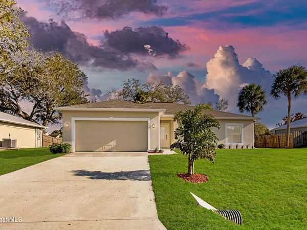 594 Bayharbor Terrace , Sebastian, FL 32958