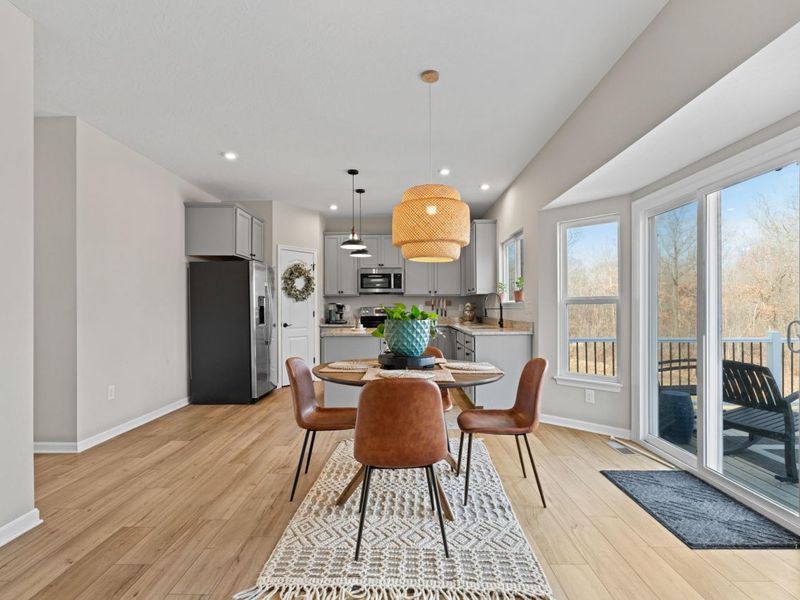 381 Rochdale Run, Delaware, OH 43015 Photo 8