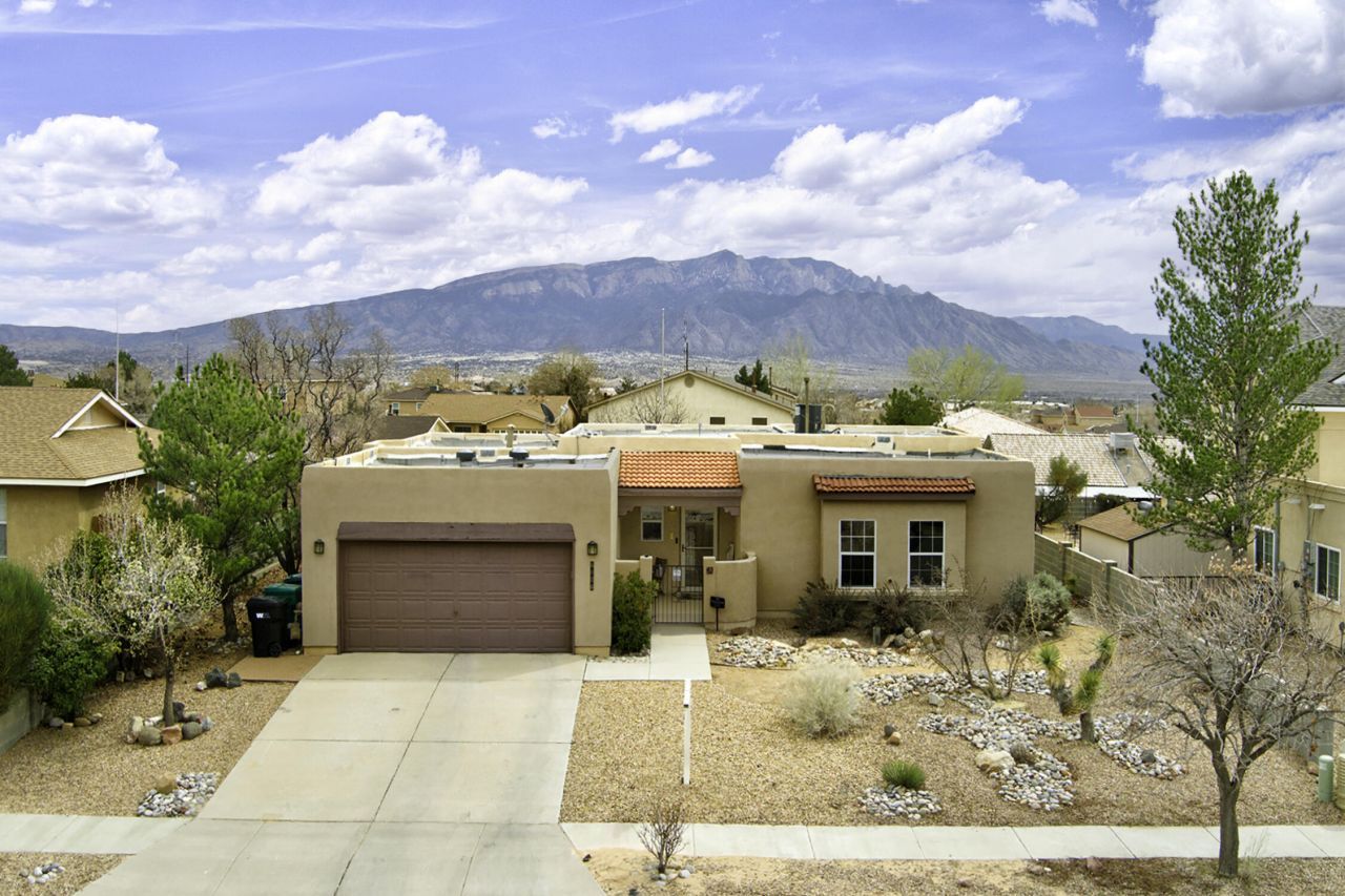 7067 Clark Hills Drive Ne, Rio Rancho, NM 87144 Main Photo