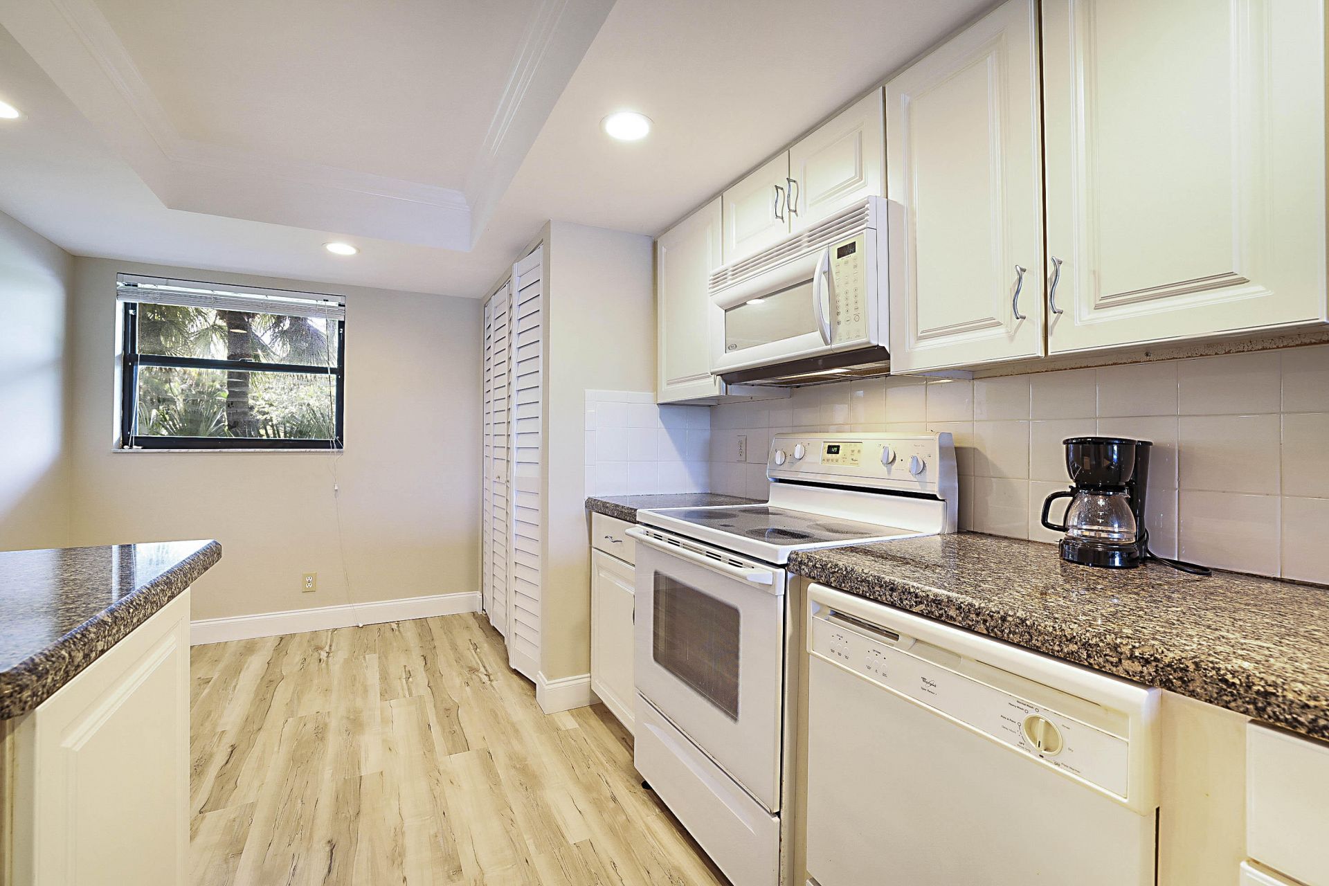 1036 Us Highway 1, Unit 216, North Palm Beach, FL 33408 Photo