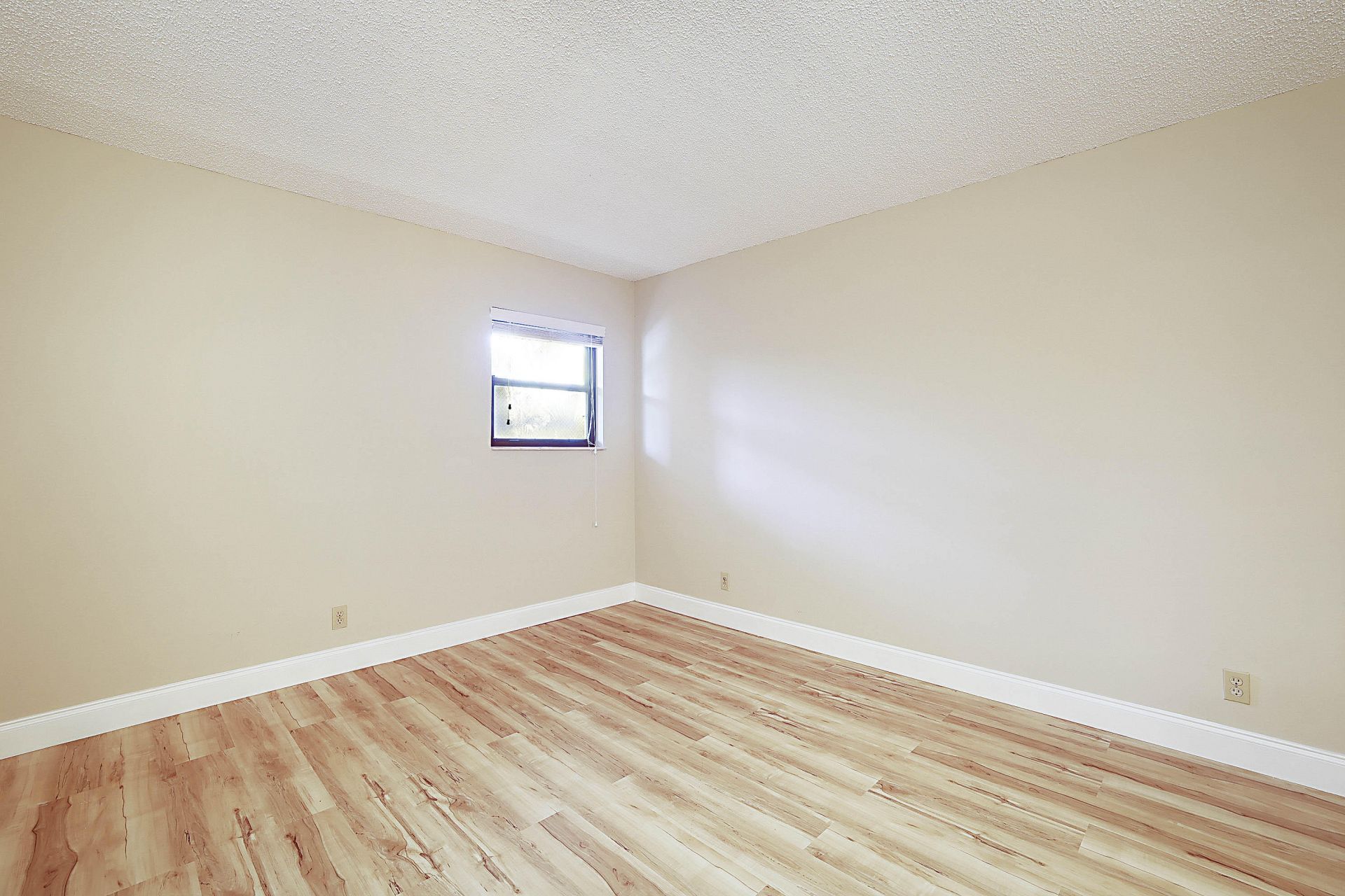 1036 Us Highway 1, Unit 216, North Palm Beach, FL 33408 Photo